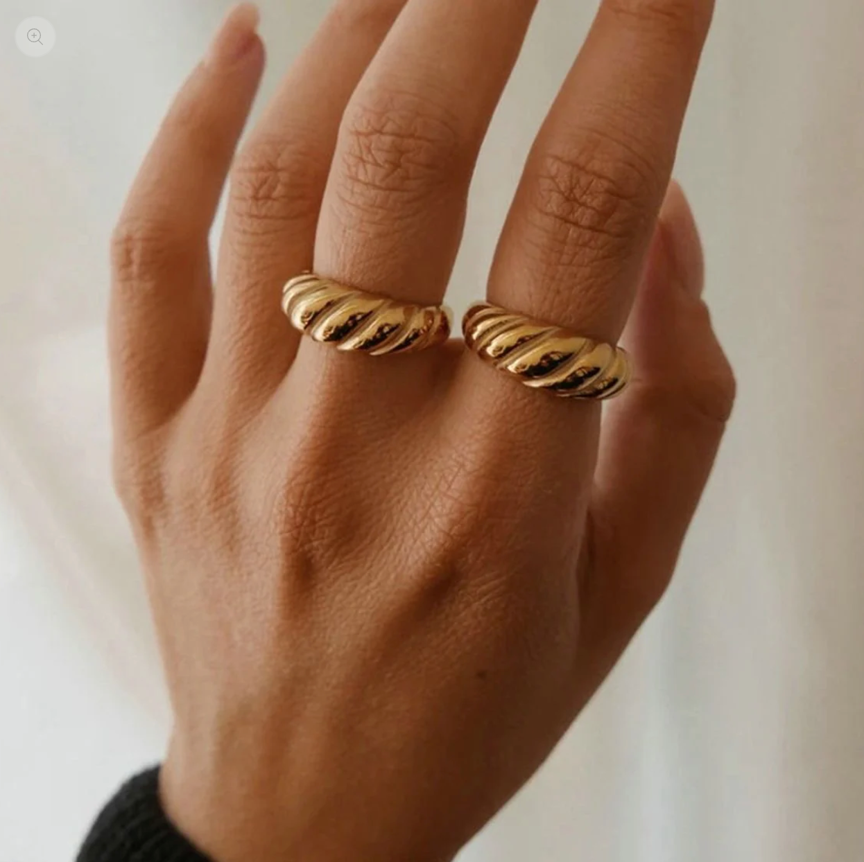 The Croissant Ring