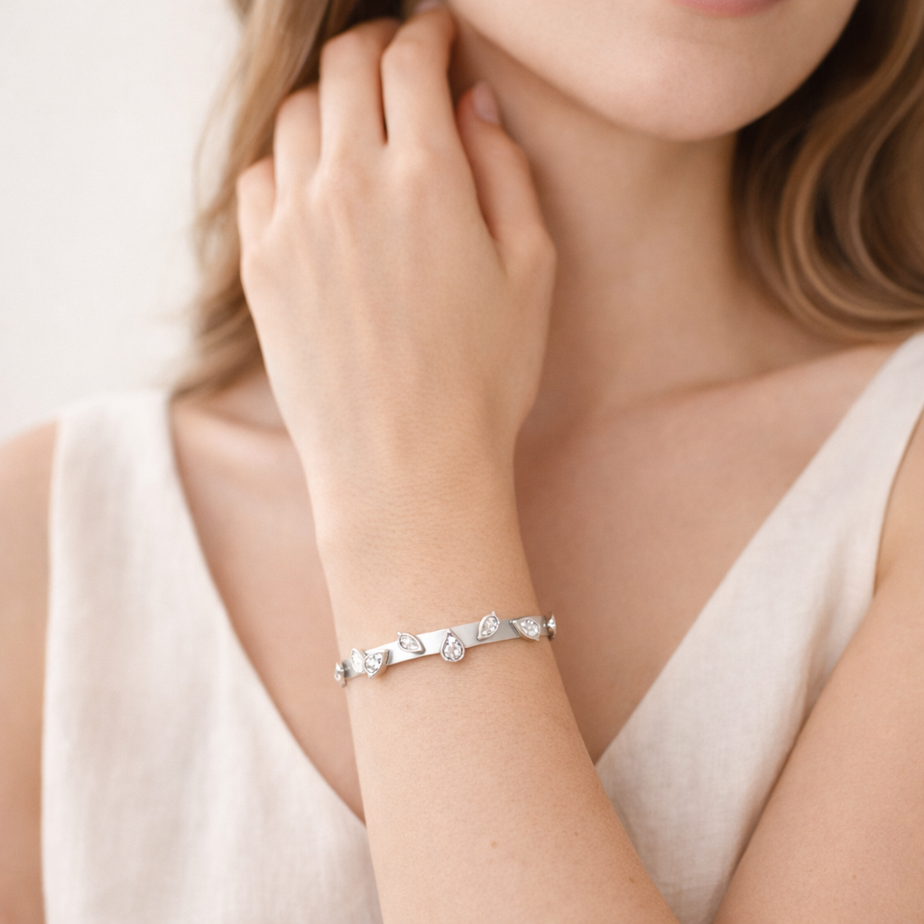 Luxury Pear Cut Crystal Bangle